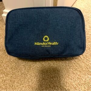 Manuka Health New Zealand Large Makeup Bag